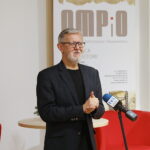 08.01.2025. Kielce. Wernisaż wystawy fotografii Mariusza Uciga " Kielce na starej i nowej fotografii" / Fot. Wiktor Taszłow - Radio Kielce