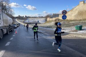 30.12.2025. Szydłów. 44. Uliczne Biegi Sylwestrowe / Fot. Kamil Król - Radio Kielce