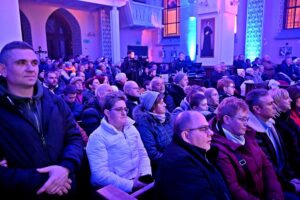 19.12.2025. Masłów. Kolędowanie / Fot. Centrum Edukacji i Kultury "Szklany Dom" - Facebook