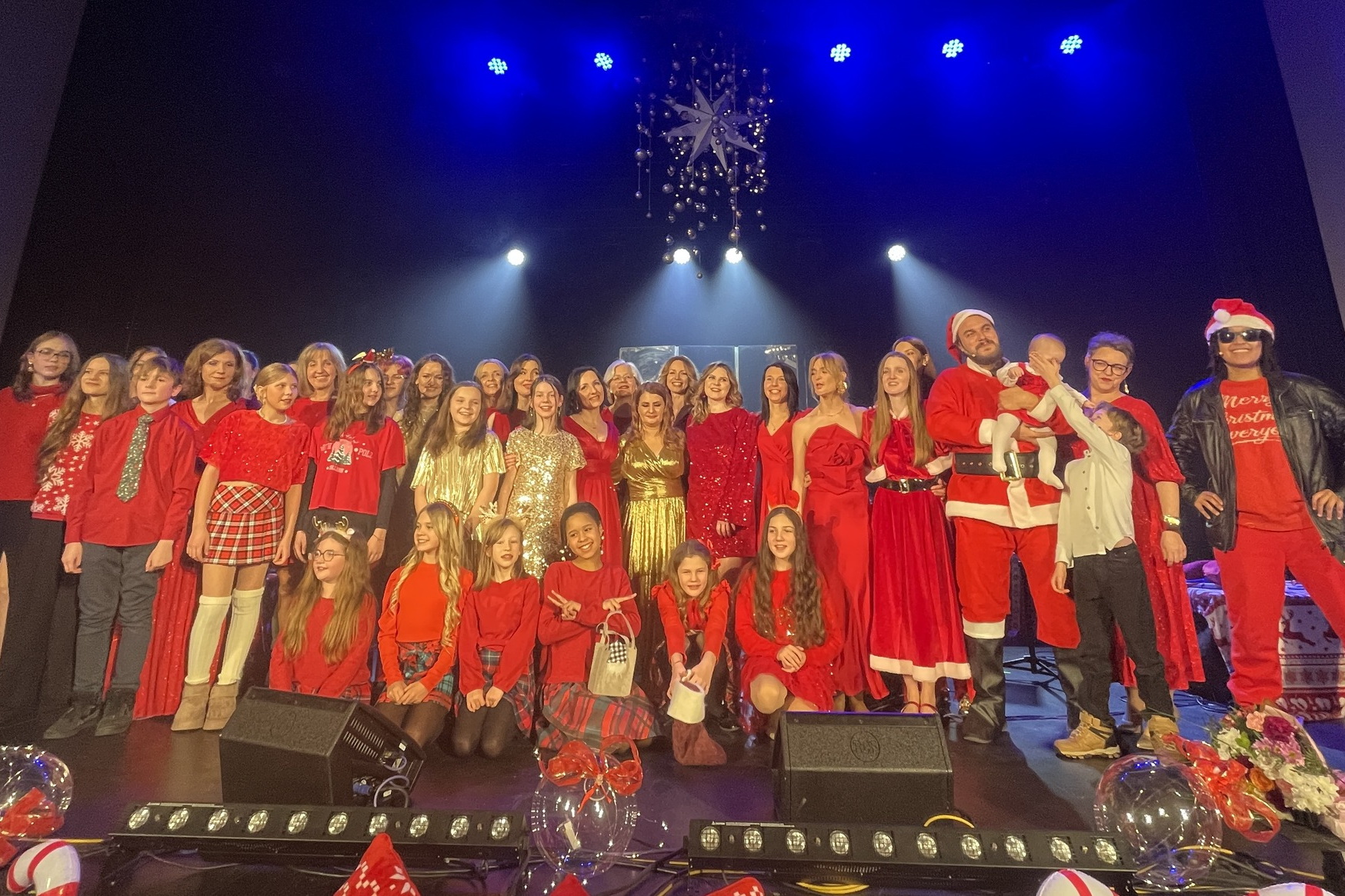 Przebojowe piosenki podczas koncertu świąteczno-noworocznego