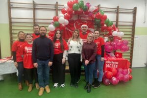 „Szlachetna Paczka” dla rodzin z powiatu sandomierskiego - Radio Kielce 13.12.2025. Sandomierz. „Szlachetna Paczka” - magazyn w Szkole Podstawowej w Złotej / Fot. Grażyna Szlęzak-Wójcik - Radio Kielce