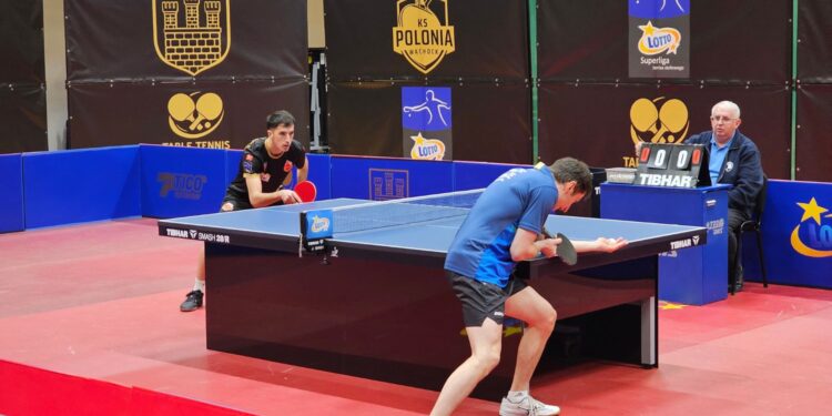 Mecz 10. kolejki Lotto Superligi tenisistów stołowych: KTS Gliwice - TTcup.com Polonia Wąchock / Fot. Maciej Makuła - Radio Kielce