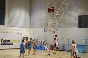 06.12.2025. Kielce. Mecz II ligi koszykarzy AZS UJK Kielce TAURON GTK II Gliwice / Fot. Maciej Makuła - Radio Kielce