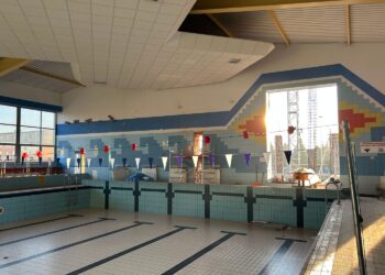 Zmieni się jędrzejowska pływalnia - Radio Kielce Jędrzejów. Prace przy rozbudowie Pływalni Miejskiej / Fot. Marcin Marszałek - Radio Kielce