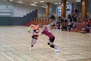 Blisko 1000 młodych szczypiornistów rywalizowało w Turnieju Mikołajkowym - Radio Kielce 07.12.2025. Kielce. Międzynarodowy Turniej Piłki Ręcznej o Puchar Prezydenta Miasta Kielce / Fot. Maciej Makuła - Radio Kielce