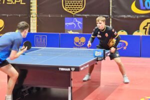 Trudny mecz i wygrana za dwa punkty Polonii - Radio Kielce Mecz 10. kolejki Lotto Superligi tenisistów stołowych: KTS Gliwice - TTcup.com Polonia Wąchock / Fot. Maciej Makuła - Radio Kielce