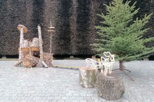 Świąteczne miasteczko w sercu tężni - Radio Kielce 13.12.2025. Busko-Zdrój. Tężnia solankowa / Fot. Marta Gajda-Kruk - Radio Kielce