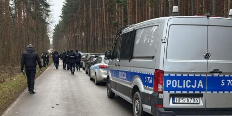 Ponad 130 osób zaangażowanych w poszukiwania 41-latka