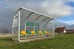 Nowe trybuny na stadionie w Pierzchnicy / Fot. Marcin Marszałek - Radio Kielce