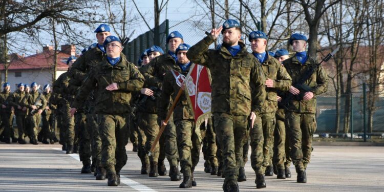 Kolejni żołnierze zasilili szeregi wojska - Radio Kielce 13.12.2025. Kielce. Centrum Przygotowań do Misji Zagranicznych. Przysięga wojskowa / Fot. kpt. Ewa Kózka, rzecznik prasowy CPdMZ