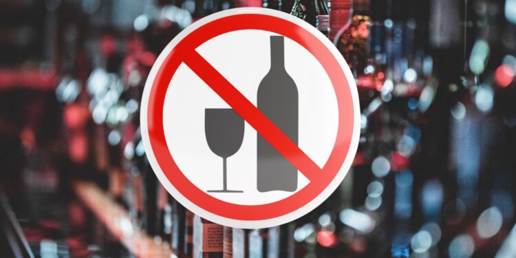 Będzie zakaz nocnej sprzedaży alkoholu. Wiemy, od kiedy - Radio Kielce Będzie zakaz nocnej sprzedaży alkoholu. Wiemy, od kiedy