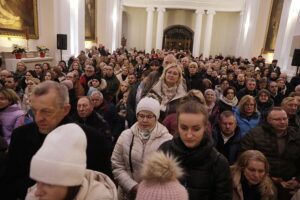 Święty Krzyż. Koncert charytatywny - Radio Kielce