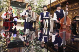 Święty Krzyż. Koncert charytatywny - Radio Kielce