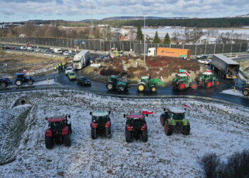30.12.2025 Cedzyna. Protest rolników / Fot. Jarosław Kubalski - Radio Kielce