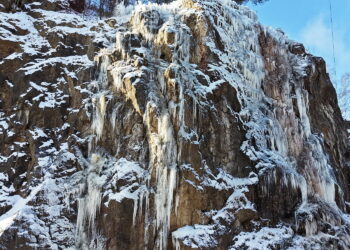 09.01.2026 Kielce. Lodospad na Kadzielni / Fot. Jarosław Kubalski - Radio Kielce