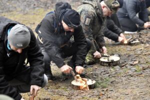 Żołnierze uczyli jak przetrwać - Radio Kielce 06.12.2025. Kielce. Szkolenie „wGotowości” / źródło: Centrum Przygotowań do Misji Zagranicznych