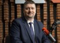 03.12.2025. Kielce. Radio Kielce. Rozmowa Dnia. Na zdjęciu: Michał Godowski – prezes Specjalnej Strefy Ekonomicznej „Starachowice” / Fot. Robert Felczak - Radio Kielce