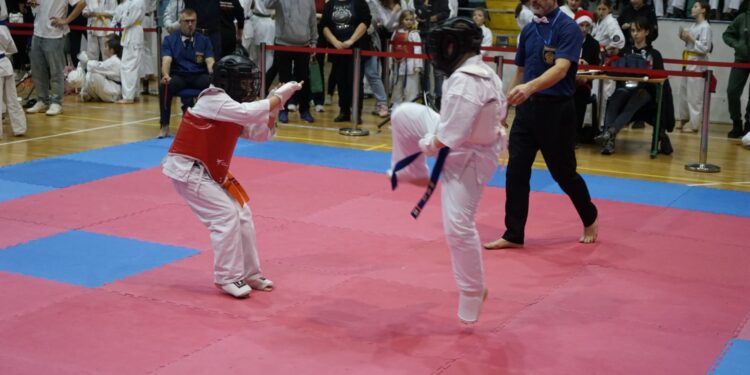 06.12.2025. Kielce. Świętokrzyska Liga Karate Kyokushin Koronea Cup – edycja mikołajkowa / Fot. Maciej Makuła - Radio Kielce