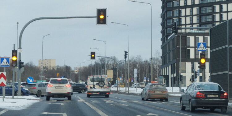 Awaria sygnalizacji świetlnej na ważnym skrzyżowaniu