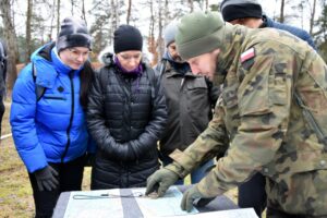 Żołnierze uczyli jak przetrwać - Radio Kielce 06.12.2025. Kielce. Szkolenie „wGotowości” / źródło: Centrum Przygotowań do Misji Zagranicznych