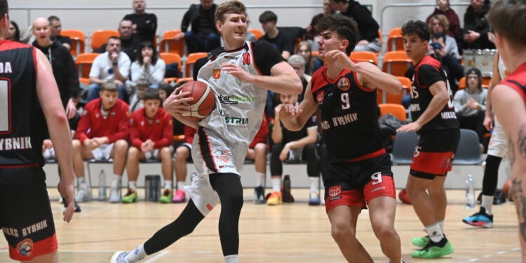 13.12.2025. Kielce. II liga koszykówki. Mecz UJK Kielce - MKKS Rybnik / Fot. UJK Kielce