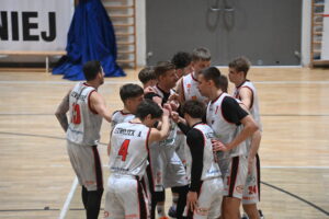 UJK Kielce bez litości dla młodego zespołu ze Śląska - Radio Kielce