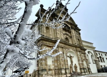 Sanktuarium już w bieli. Szopka zalśni w pełnej krasie w wigilię
