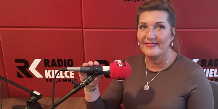 Beata Machała, pasjonatka ziół z Ciszycy w gminie Koprzywnica / Fot. Grażyna Szlęzak-Wójcik - Radio Kielce