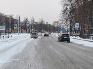 31.12.2025. Kielce. Zaśnieżone ulice / Fot. Wiktor Taszłow - Radio Kielce