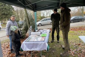 17.12.2025. Końskie. Akcja „Choinka dla życia” / Fot. Magdalena Galas-Klusek - Radio Kielce