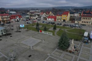 Więcej zieleni w Daleszycach? Miejski rynek czeka rewolucja - Radio Kielce Więcej zieleni w Daleszycach? Miejski rynek czeka rewolucja