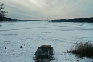 Zalew to nie lodowisko, to może być śmiertelna pułapka - Radio Kielce Zalew to nie lodowisko, to może być śmiertelna pułapka - Radio Kielce