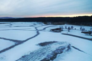 Zalew to nie lodowisko, to może być śmiertelna pułapka - Radio Kielce Zalew to nie lodowisko, to może być śmiertelna pułapka - Radio Kielce