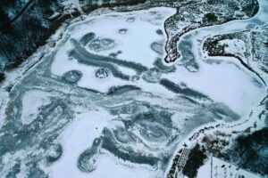 Zalew to nie lodowisko, to może być śmiertelna pułapka - Radio Kielce Zalew to nie lodowisko, to może być śmiertelna pułapka - Radio Kielce