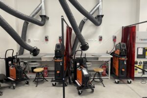 10.12.2025. Staszów. Otwarcie Branżowego Centrum Umiejętności przy Zespole Szkół im. Stanisława Staszica w Staszowie / Fot. Grażyna Szlęzak-Wójcik - Radio Kielce