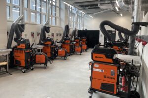 10.12.2025. Staszów. Otwarcie Branżowego Centrum Umiejętności przy Zespole Szkół im. Stanisława Staszica w Staszowie / Fot. Grażyna Szlęzak-Wójcik - Radio Kielce