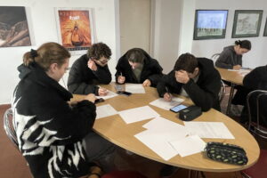 Uczniowie Collegium Gostomianum bronią praw człowieka - Radio Kielce Uczniowie Collegium Gostomianum bronią praw człowieka - Radio Kielce