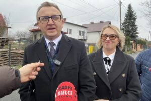 12.12.2025. Święcica. Otwarcie wyremontowanej drog / Fot. Grażyna Szlęzak-Wójcik - Radio Kielce