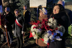 Sandomierz upamiętnił 44 rocznicę wprowadzenia stanu wojennego - Radio Kielce Sandomierz upamiętnił 44 rocznicę wprowadzenia stanu wojennego - Radio Kielce