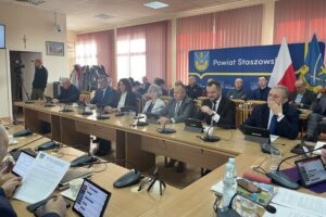 17.12.2025. Staszów. Sesja Rady Powiatu Staszowskiego / Fot. Grażyna Szlęzak-Wójcik - Radio Kielce