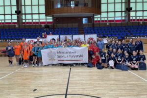 Truimf dziewcząt z Barwinka w Świętokrzyskiej Lidze Szkół Podstawowych - Radio Kielce Truimf dziewcząt z Barwinka w Świętokrzyskiej Lidze Szkół Podstawowych - Radio Kielce