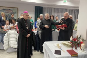 Ponad 200 osób przy świątecznym stole