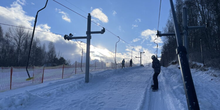 Ruszył wyciąg narciarski w Konarach