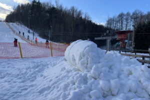 Ruszył wyciąg narciarski w Konarach - Radio Kielce