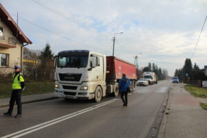 Mieszkańcy walczą o obwodnicę, samorząd województwa studzi oczekiwania - Radio Kielce