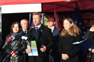 Obwodnica Nowego Korczyna oficjalnie otwarta - Radio Kielce Obwodnica Nowego Korczyna oficjalnie otwarta - Radio Kielce