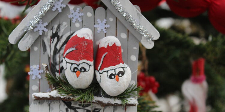 Dwanaście choinek i tysiące światełek wprowadzają w mieście świąteczny nastrój