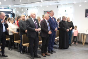 Mieszkańcy Buska-Zdroju spotkali się na miejskiej Wigilii - Radio Kielce