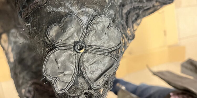 Tkaniny ze szlacheckiego dworu zostaną odnowione