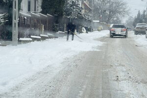 Trudna noc drogowców - Radio Kielce 08.01.2026. Kielce. Zima / Fot. Jarosław Kubalski - Radio Kielce